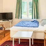 Prázdninový dům 4 Bedroom Beautiful In Vejby